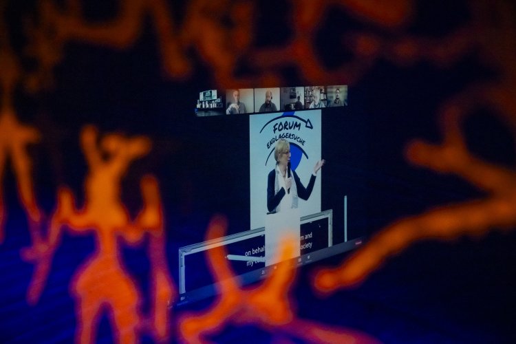 Endlager von Juliane Jaschnow &amp; Stefanie Schroeder | © Bernd Brundert